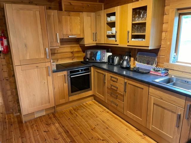 Luxury 3 Bedroom, 3 Bathroom Lodge With Hot Tub Llanbedr  Εξωτερικό φωτογραφία